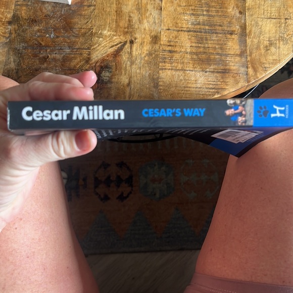 Cesar Millan book Cesar’s Way - Picture 3 of 3